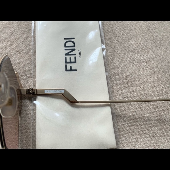 FENDI Studded pentagon-frame rose gold sunglasses - Picture 5 of 7